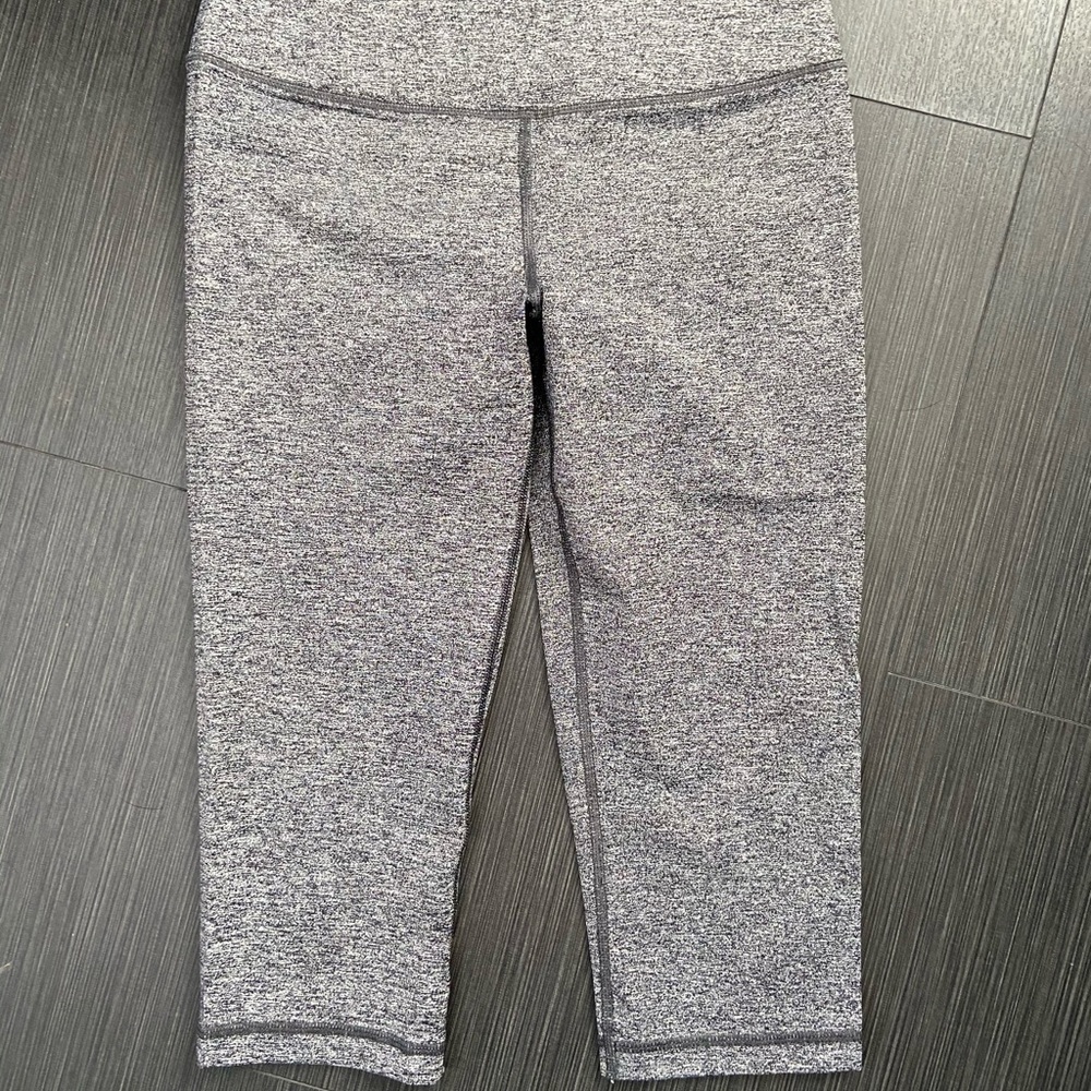 Victoria’s Secret capris
